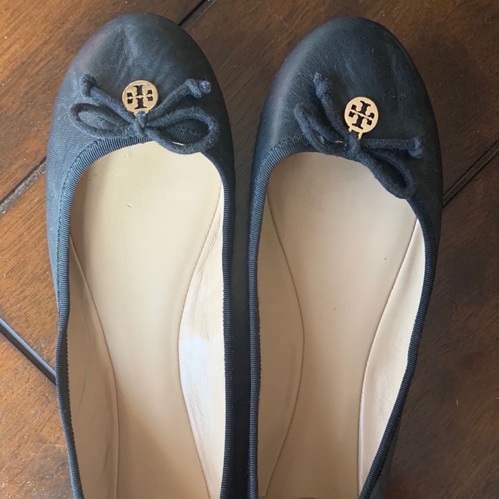 🌷Tory Burch Black ballerina flats size 10